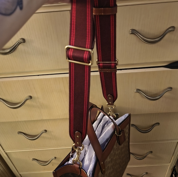 Coach Brown and Tan Signature Tote - Picture 3 of 5